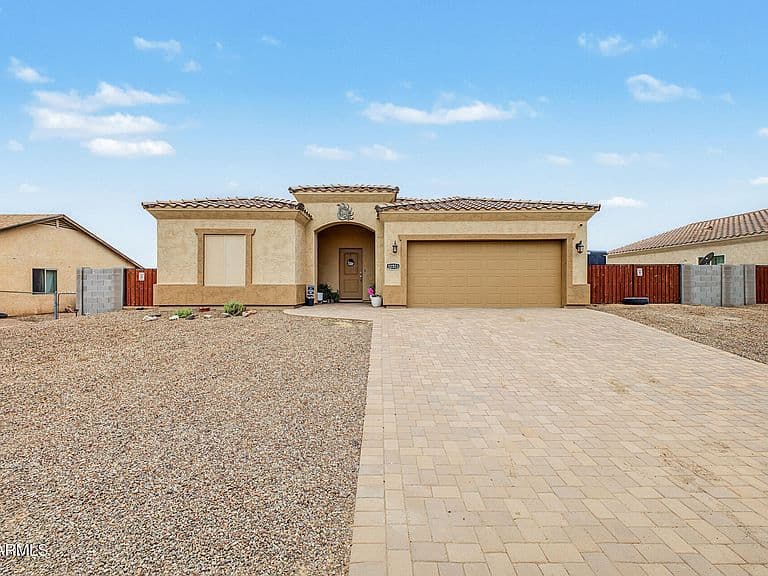 12533 W CABRILLO Drive photo 1