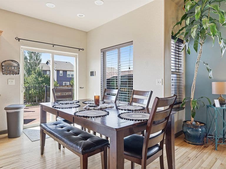 954 S 4th Ave photo 4