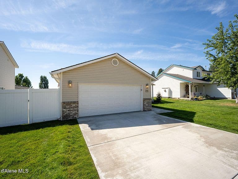 1350 W Timor Ave photo 5