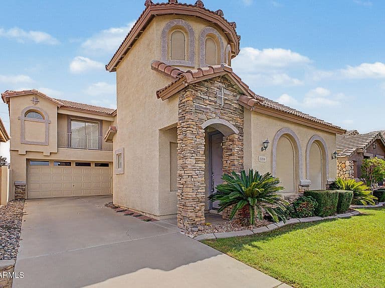5339 E HOPI Avenue photo 2