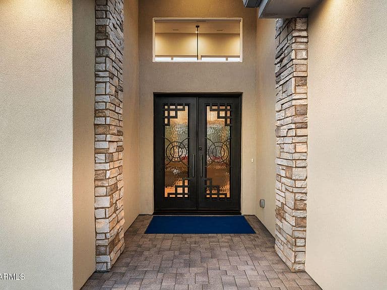 124 ROTONDA Way photo 5