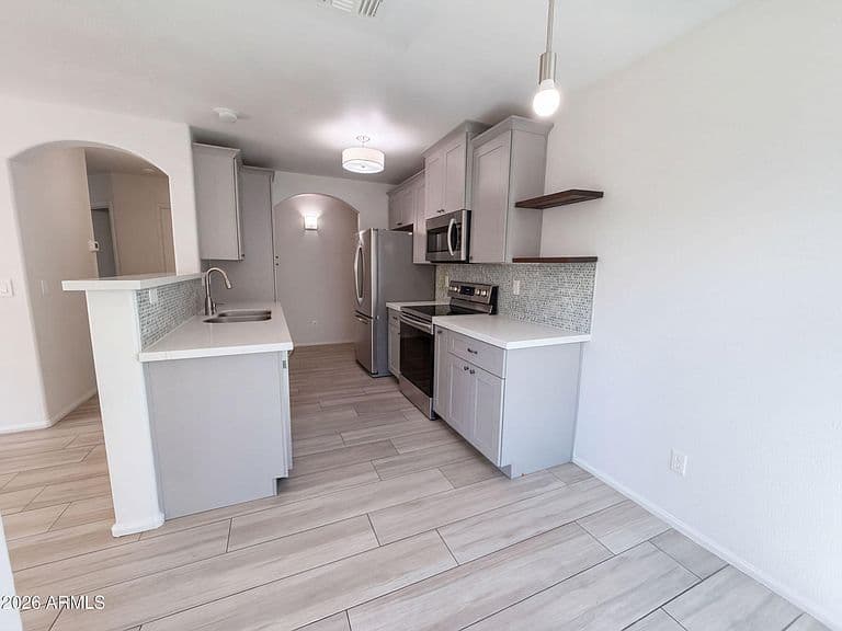 12609 W PASADENA Avenue photo 2