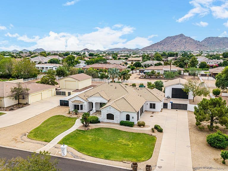 21039 E PUMMELOS Road photo 2