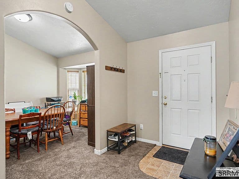 619 S Holladay Cir photo 3