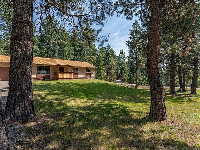 331 Peaceful Dr photo 5