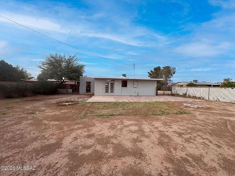 4252 E Sylvane Dr photo 5