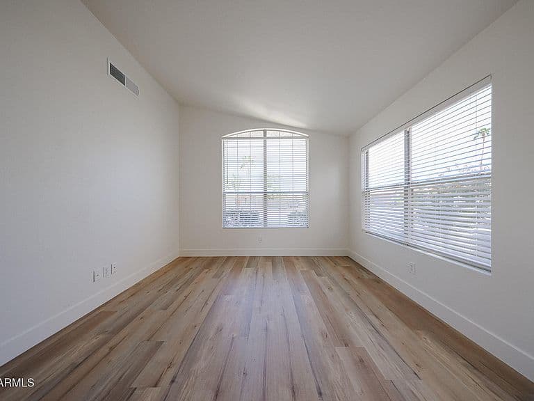 1183 W BLUEBIRD Drive photo 3