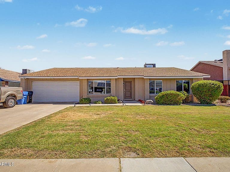 2357 W BETTY ELYSE Lane photo 1