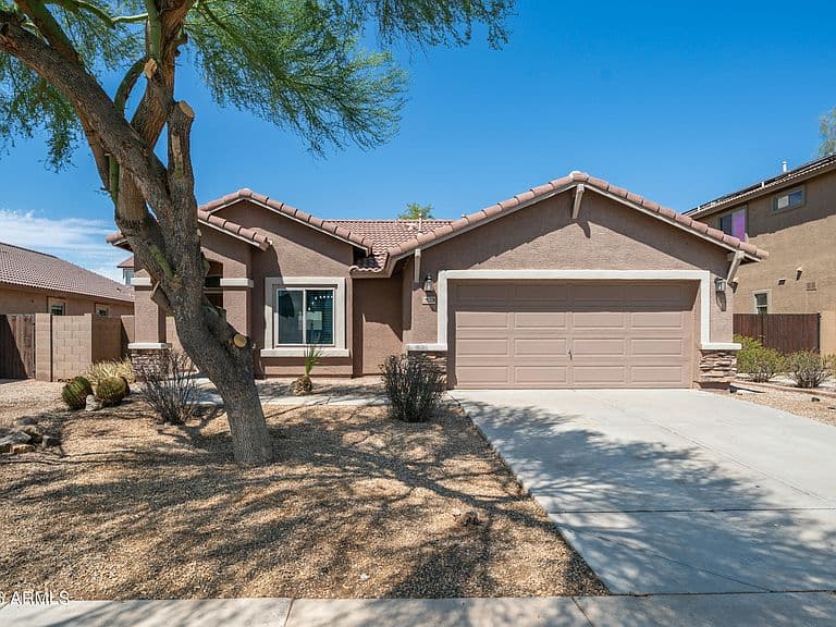 21570 N GREENWAY Road photo 1