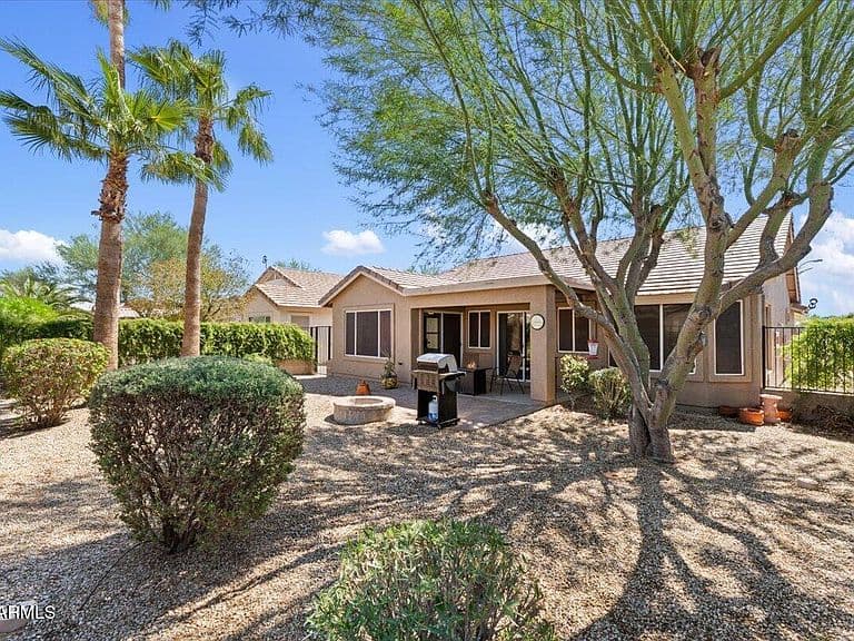 2420 E Malaga Drive photo 3