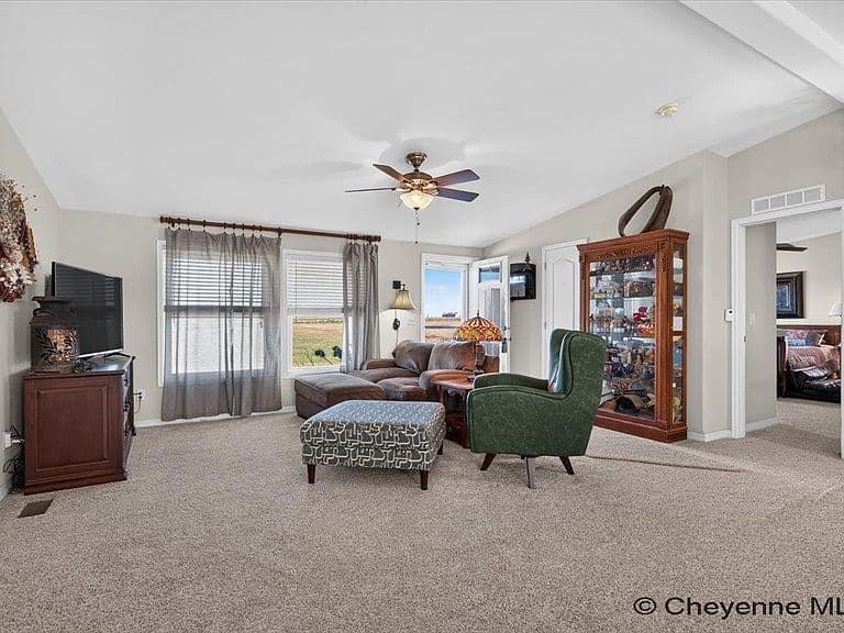 3739 Windhaven Ln photo 5