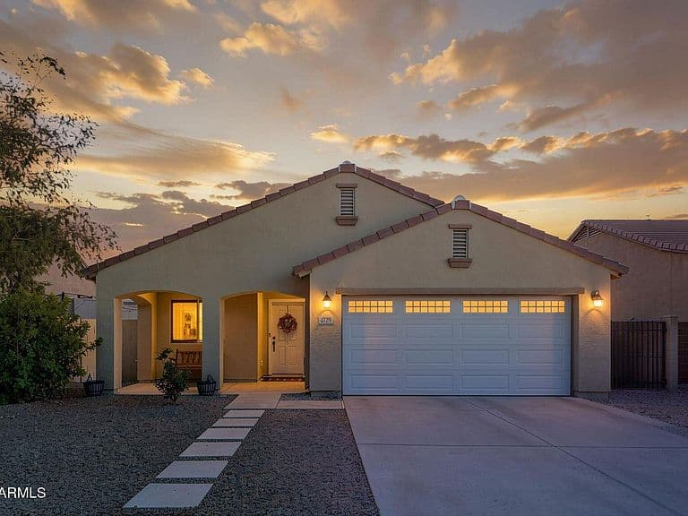 4729 E AUSTIN Lane photo 1