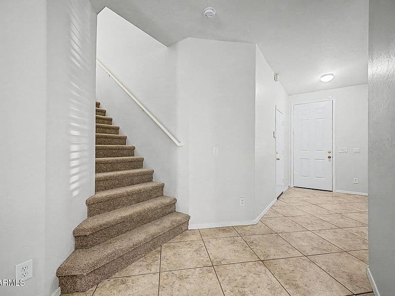 45449 W TUCKER Road photo 4