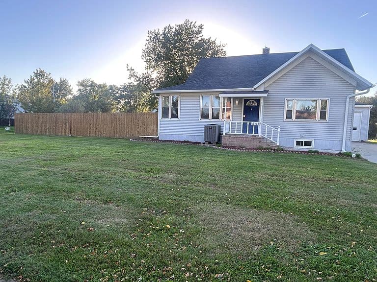 401 N Ben St photo 2