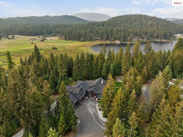 529 S Beaver Lake Rd photo 5