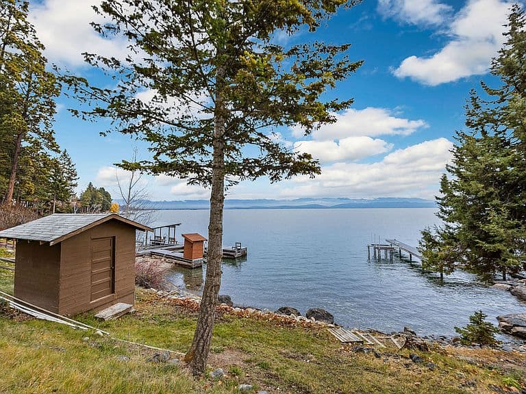 685 N Juniper Bay Rd photo 5
