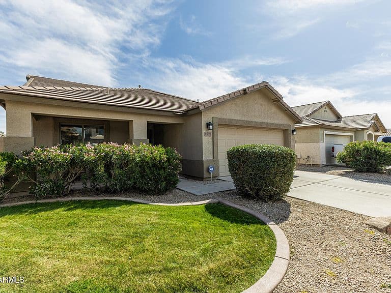 23277 S 215th St photo 2