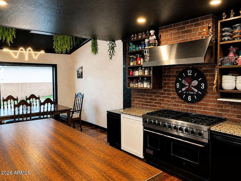 7507 W BROWN Street photo 5
