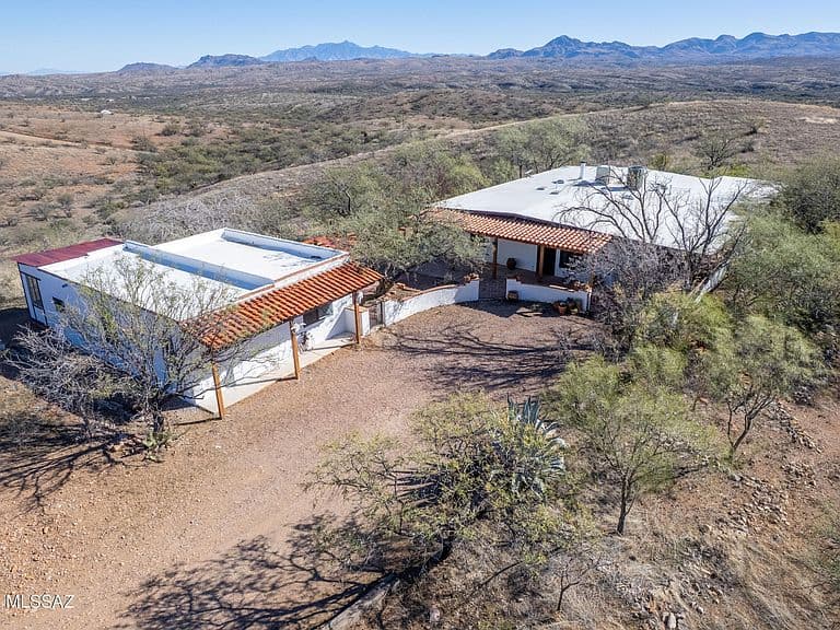 13520 W Universal Ranch Rd photo 1