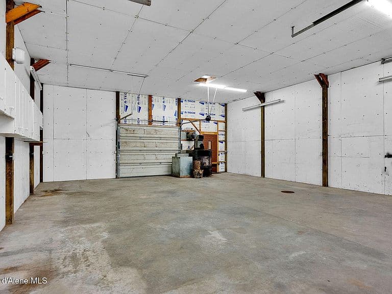 6482 Grant St photo 2