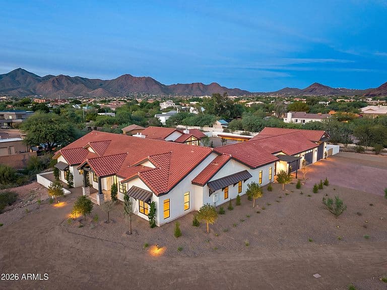 12612 E MOUNTAIN VIEW Road photo 1