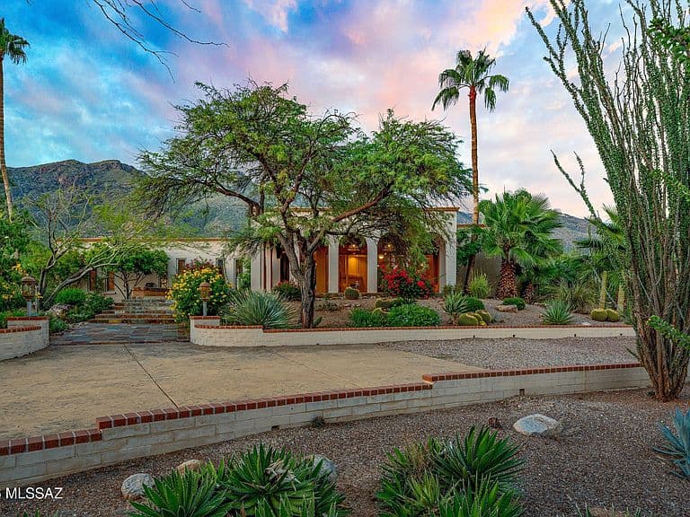 5305 E Gleneagles Dr photo 1