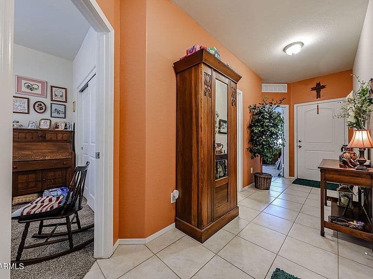 30204 W CATALINA Drive photo 5