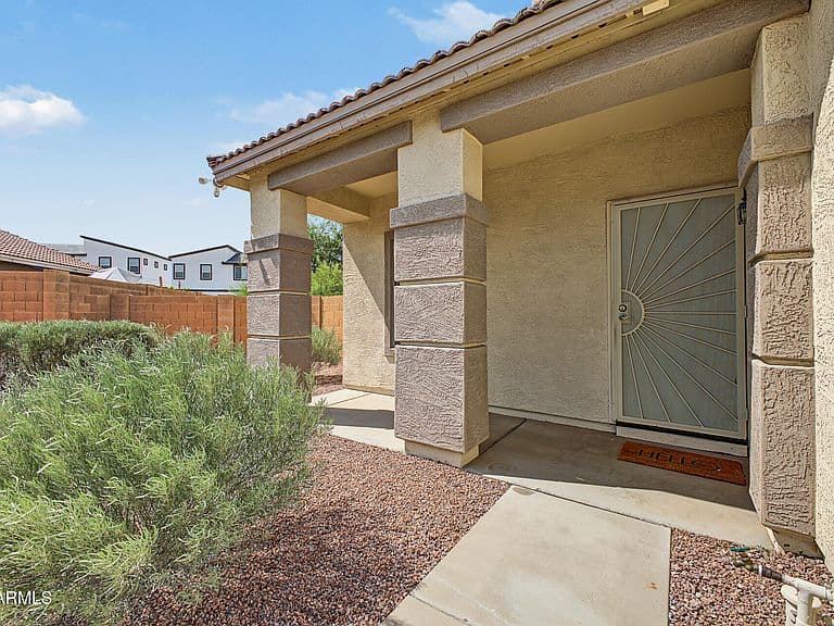8802 S 9TH Street photo 4