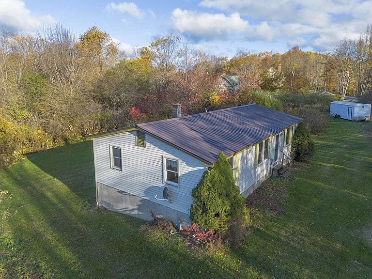 2413 Hollister Hill Road photo 5