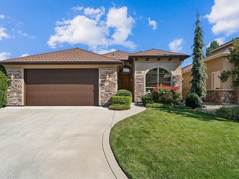 1614 W Par Ct photo 1