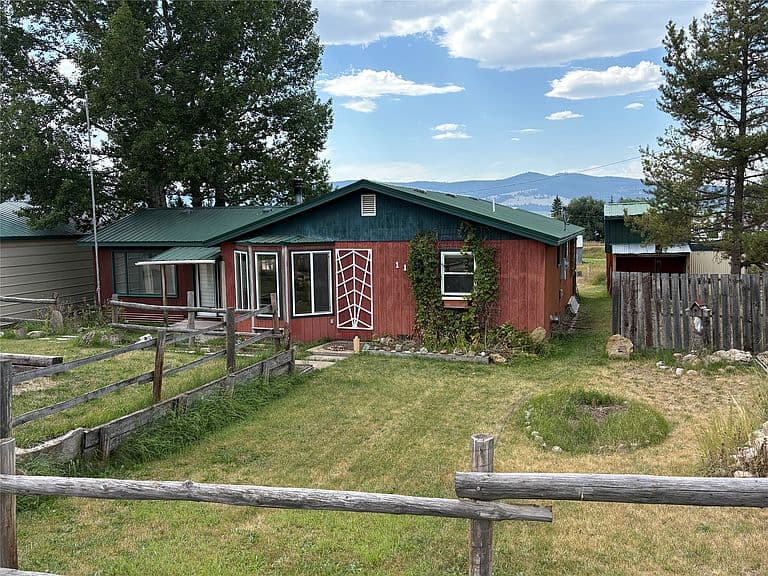 119 Holland St photo 1