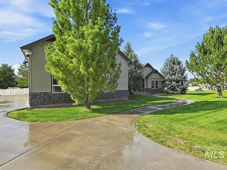 14469 Bighorn Dr photo 3