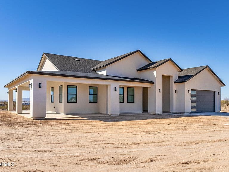 33239 W SUNLAND Avenue photo 3