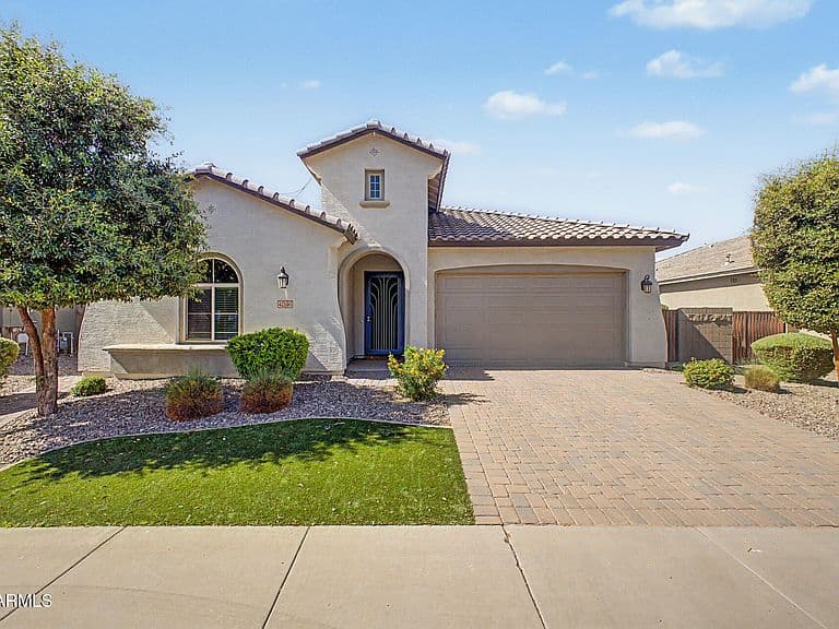 42146 W CENTENNIAL Court photo 1