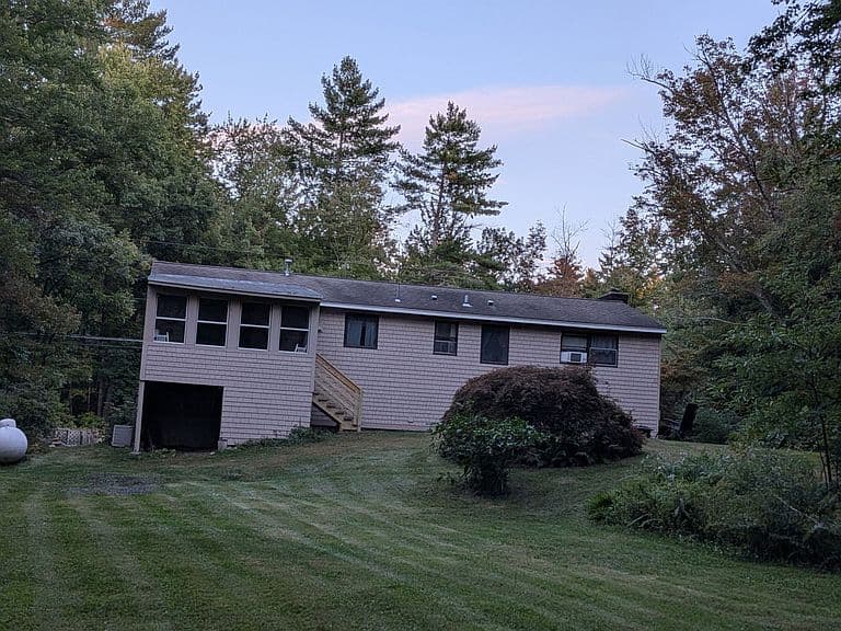 413 S Baboosic Lake Rd photo 3