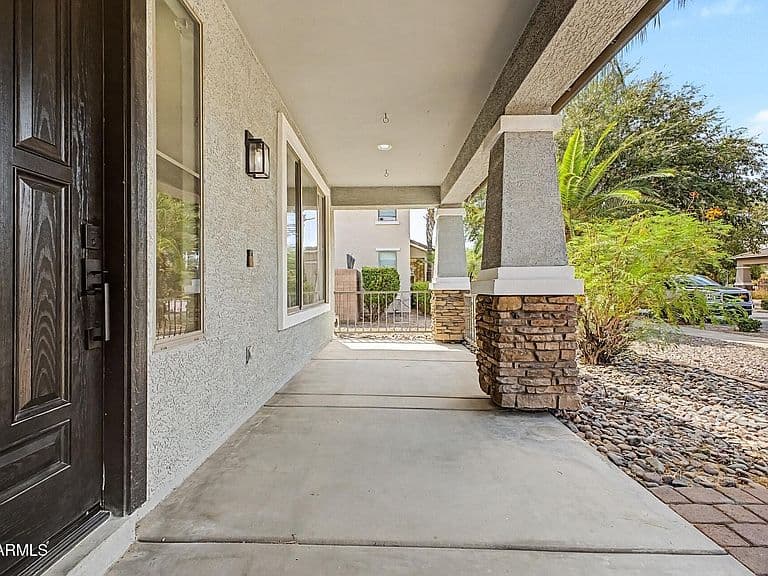 19757 S 190TH Drive photo 4