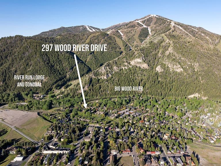 297 Wood River Dr #G photo 2