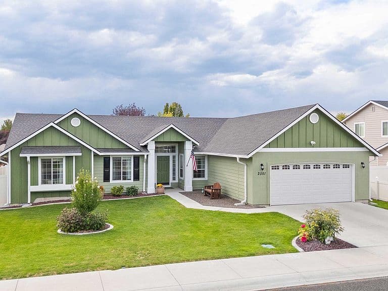 2051 Blue Sky Ln photo 3