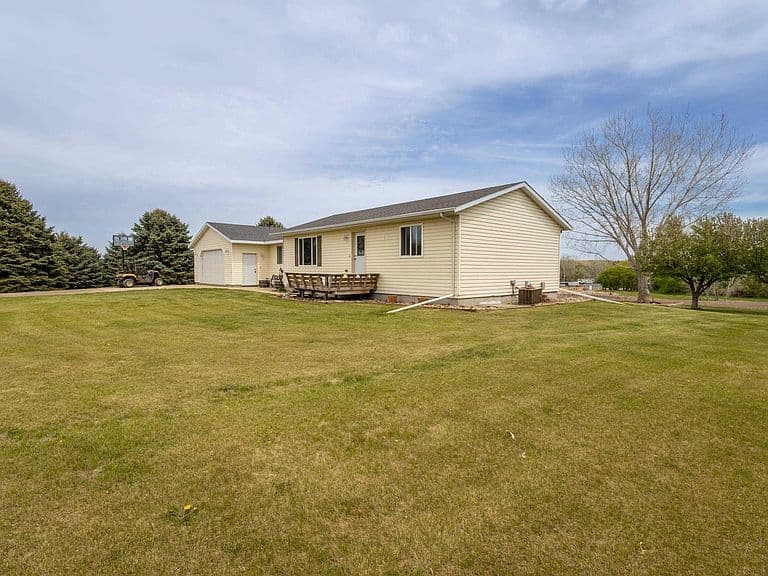 25882 Skunk Creek Ave photo 5