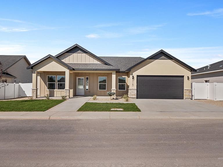 3167 Orion Ave photo 1