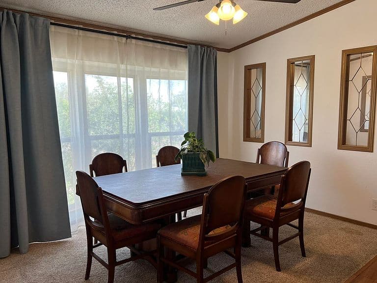 597 Washakie Dr photo 3