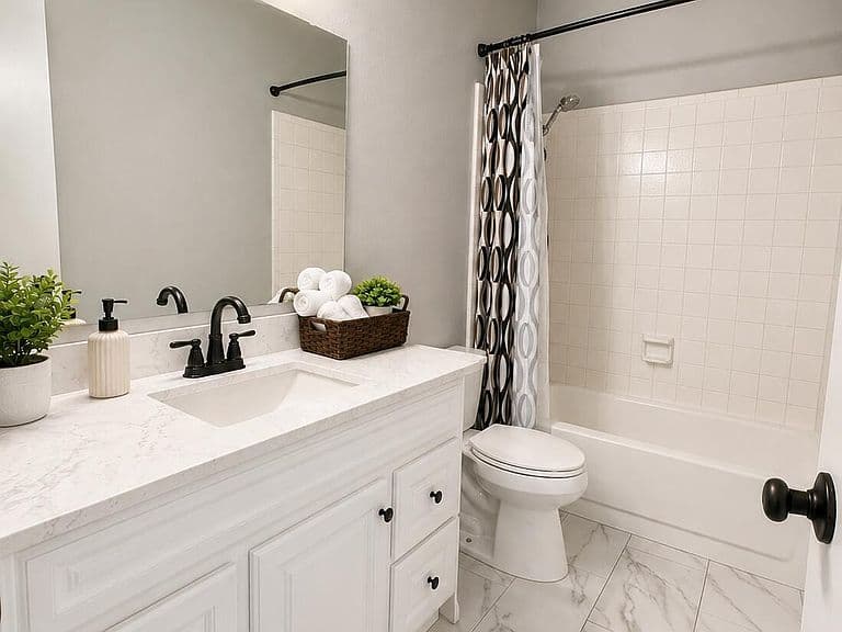 933 N SERICIN Circle photo 5