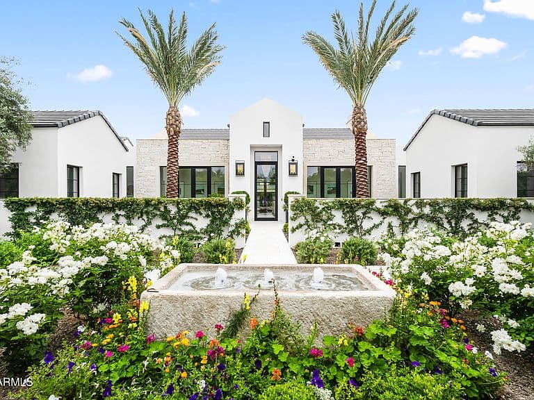 5531 E MOCKINGBIRD Lane photo 1