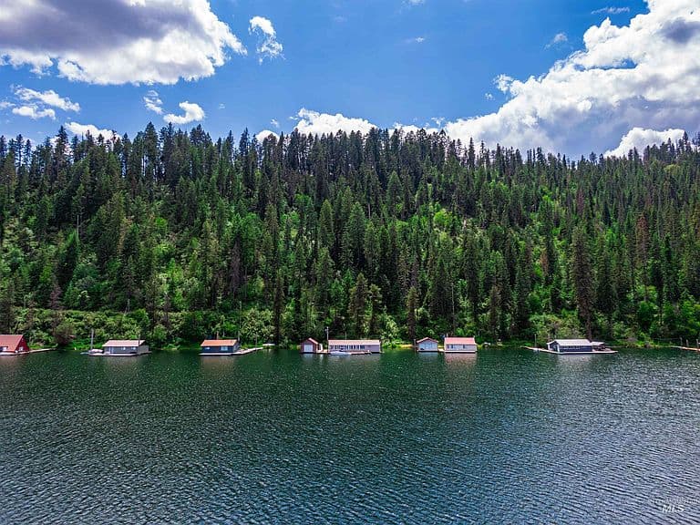 11 Hidden Lake Trl photo 3