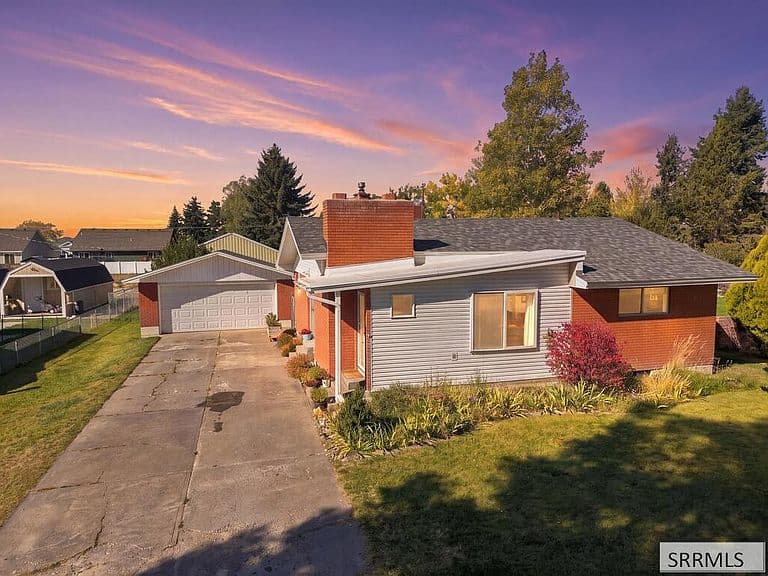 10599 N 38 E photo 1