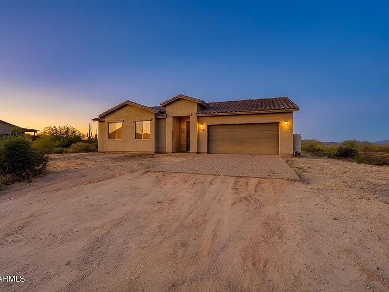 17220 E ESTANCIA Way photo 1