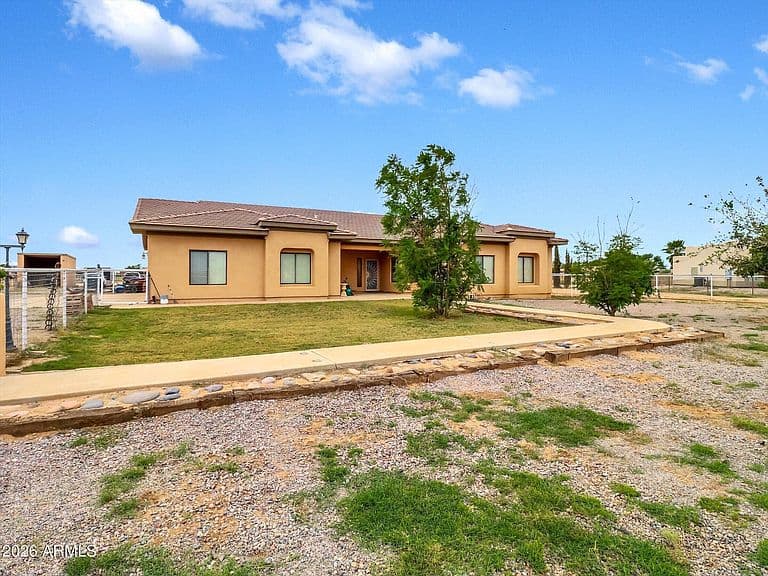 1251 E STETSON Lane photo 3