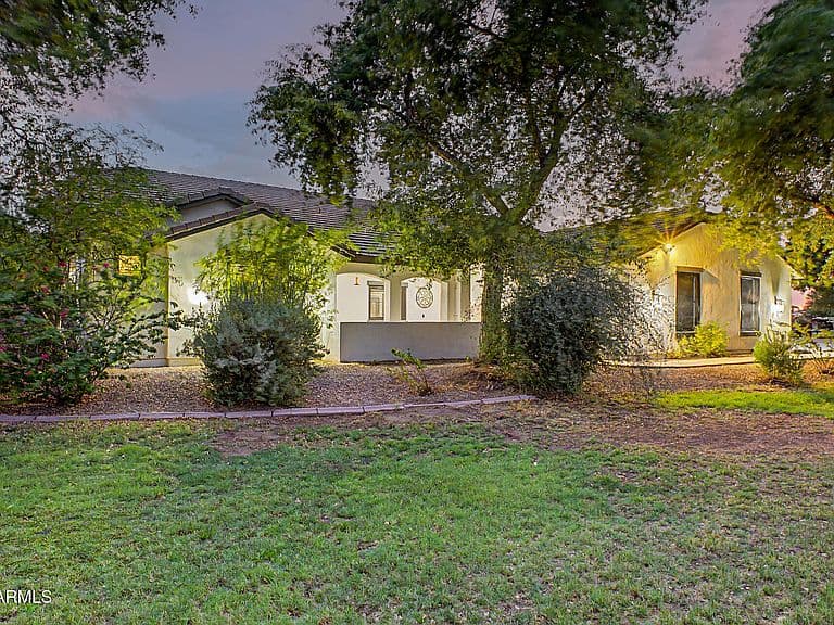 38816 N KENNEDY Drive photo 4