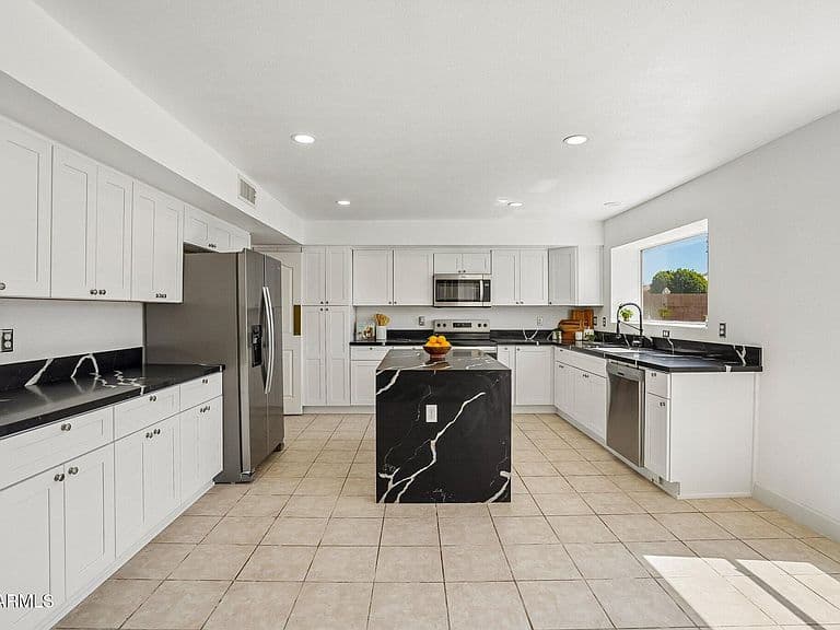 12425 W ENCANTO Boulevard photo 4