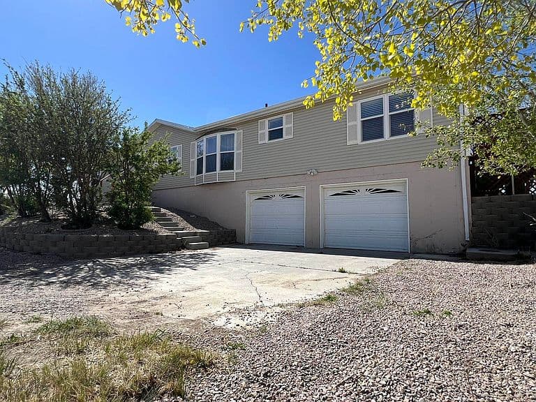 597 Washakie Dr photo 1